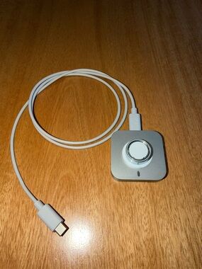 Oura Ring Gen 4, Silver, Size 7 with Charging Dock